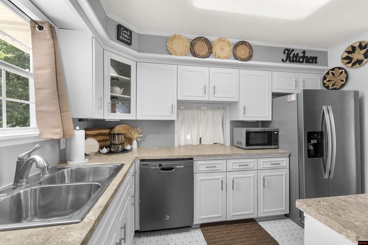 Property Photo:  1006 Tanglewood Drive  AR 72653 