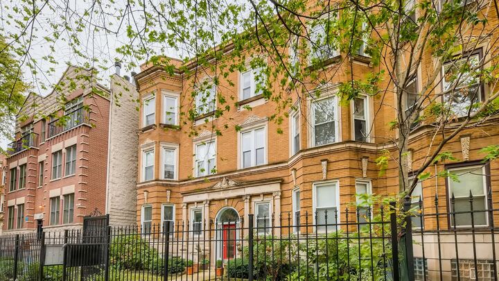 Property Photo:  4707 N Kenmore Avenue Gs  IL 60640 