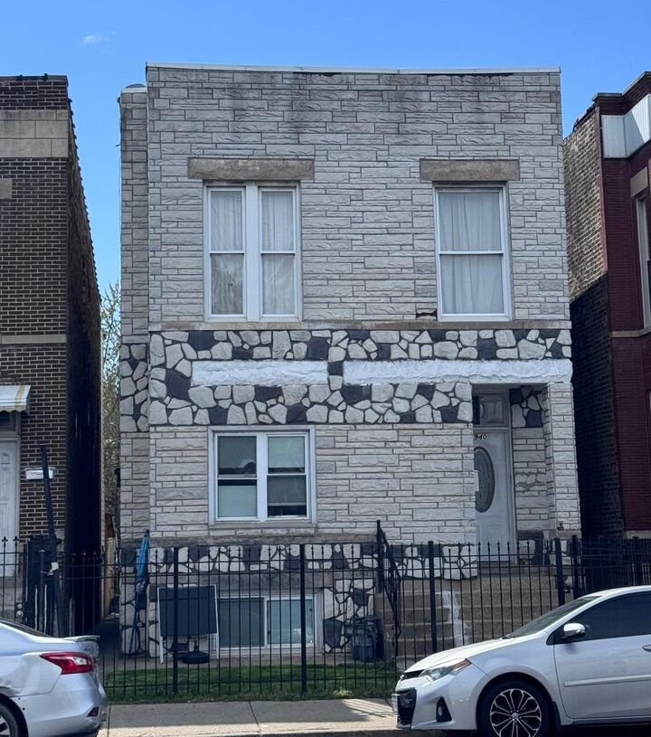 Property Photo: 1940 N Pulaski Road IL 60639