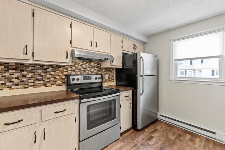 Property Photo:  15 Wyman Street  NH 03301 