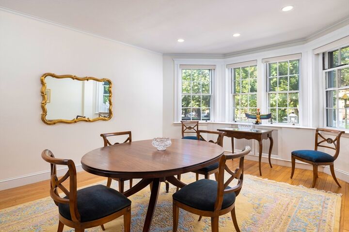 Property Photo:  250 Commonwealth Ave 1  MA 02116 