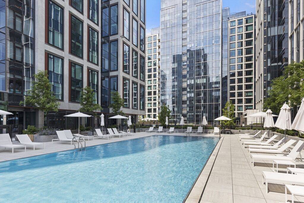 Property Photo:  135 Seaport Blvd 905  MA 02210 