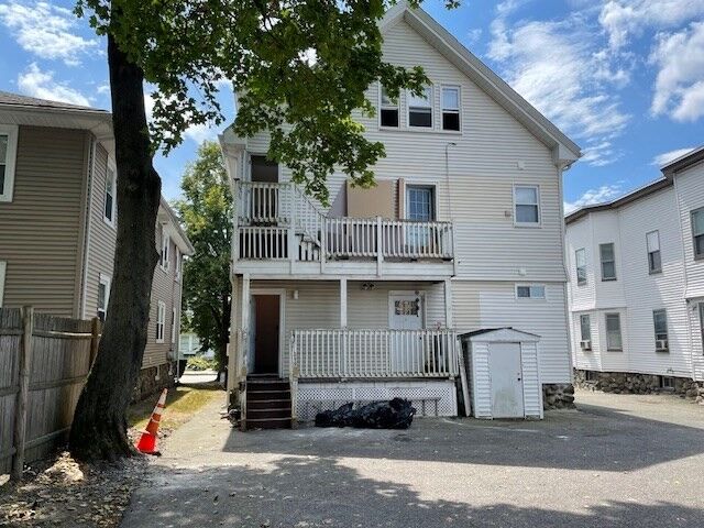368 Crescent St. 5  Waltham MA 02453 photo