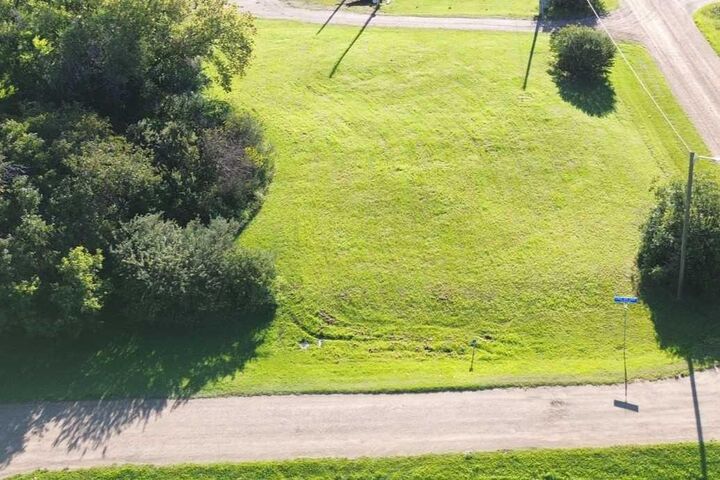 Property Photo: 1 1 Avenue AB T0C 2L0
