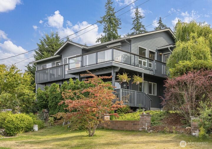 Property Photo:  1108  Undine Street  WA 98229 