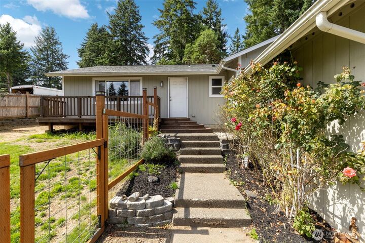 Property Photo:  821 NE Larson Lake Road  WA 98528 