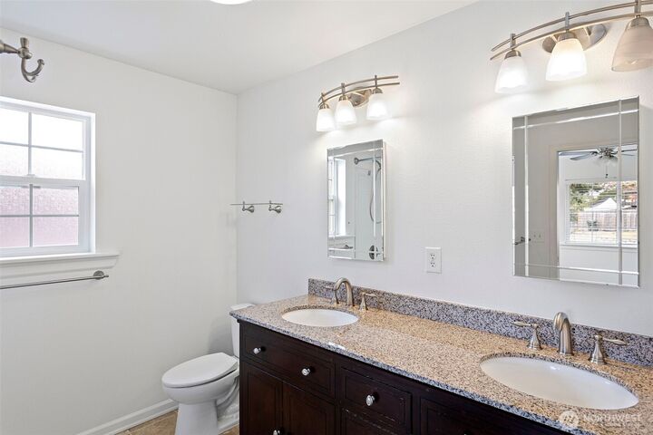 Property Photo: 29540 32nd Place S WA 98001
