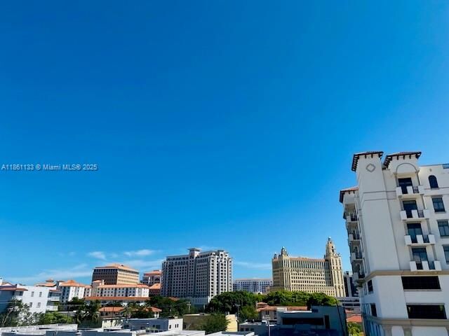 Property Photo: 118 Zamora Ave 409 FL 33134