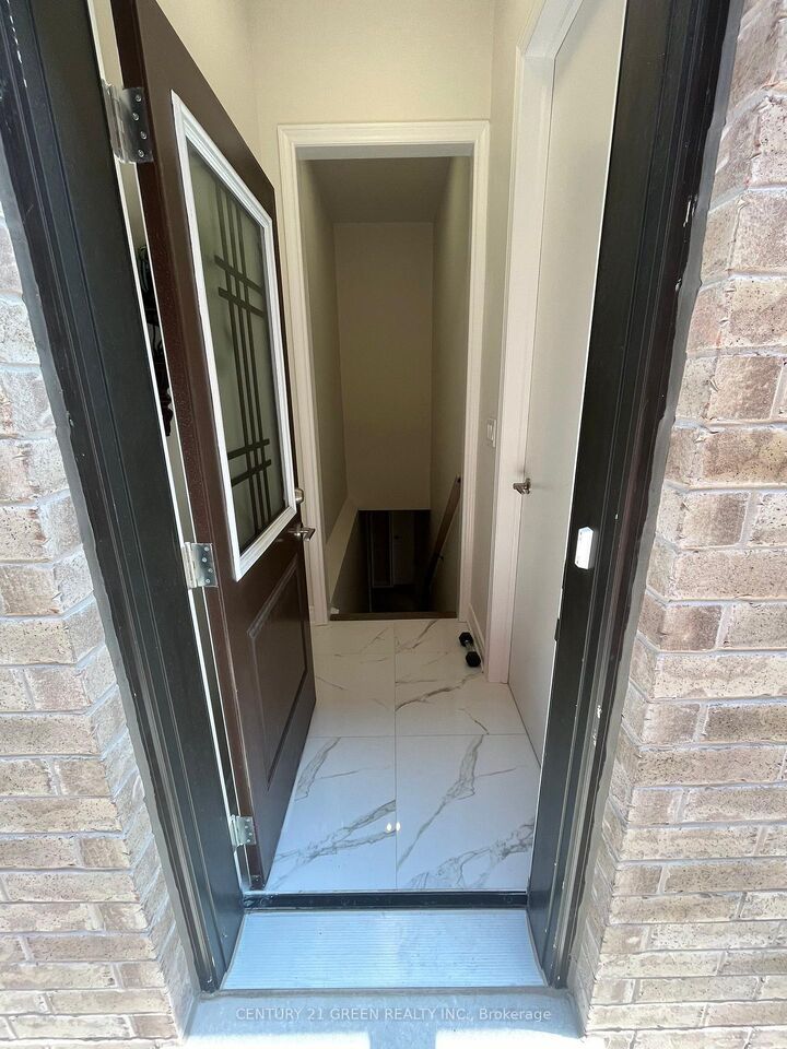 Property Photo: 21 Huggins Drive Bsmt ON L1P 0N4