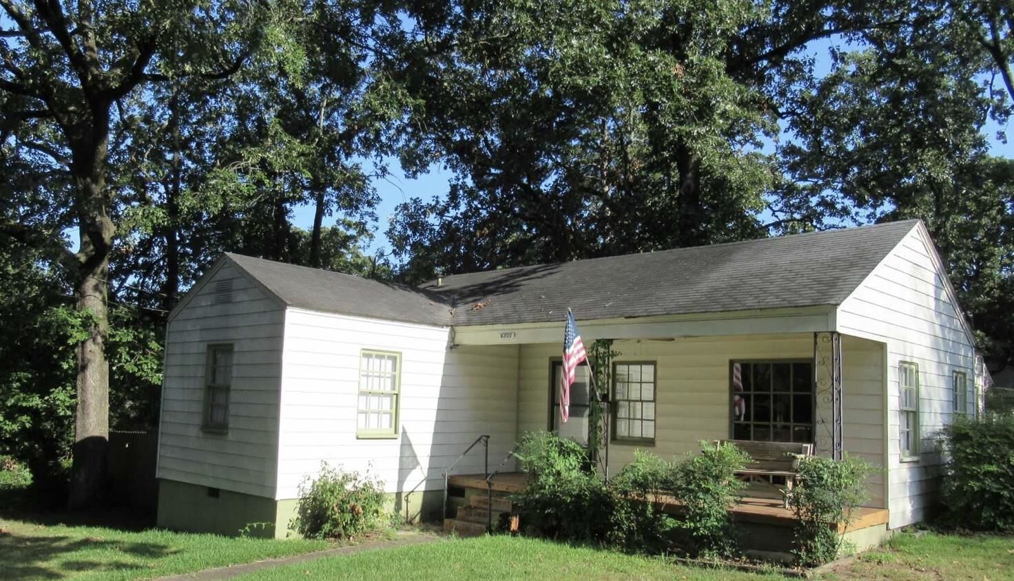 Property Photo:  6500 Beacon Street  AR 72207 