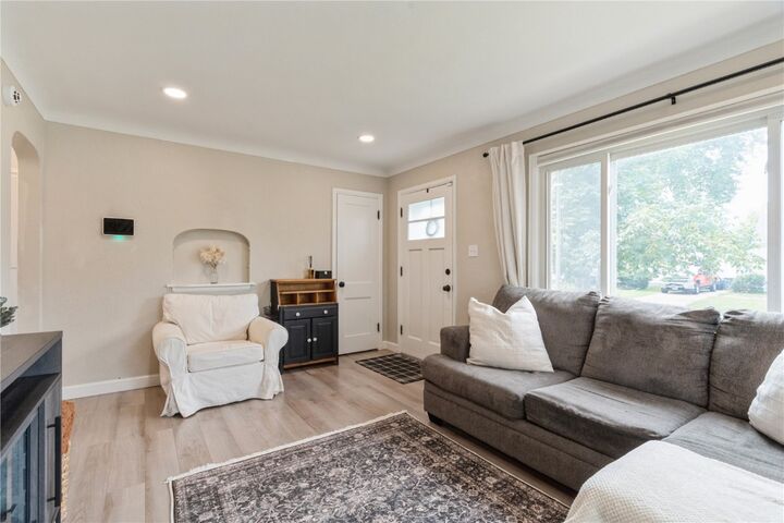 Property Photo:  3206 Soutter Avenue SE  IA 52403 