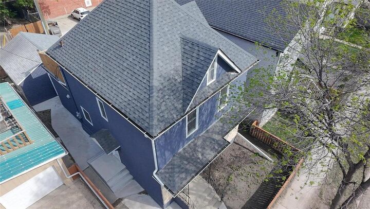 Property Photo:  587 Langside Street  MB R3B 2T6 
