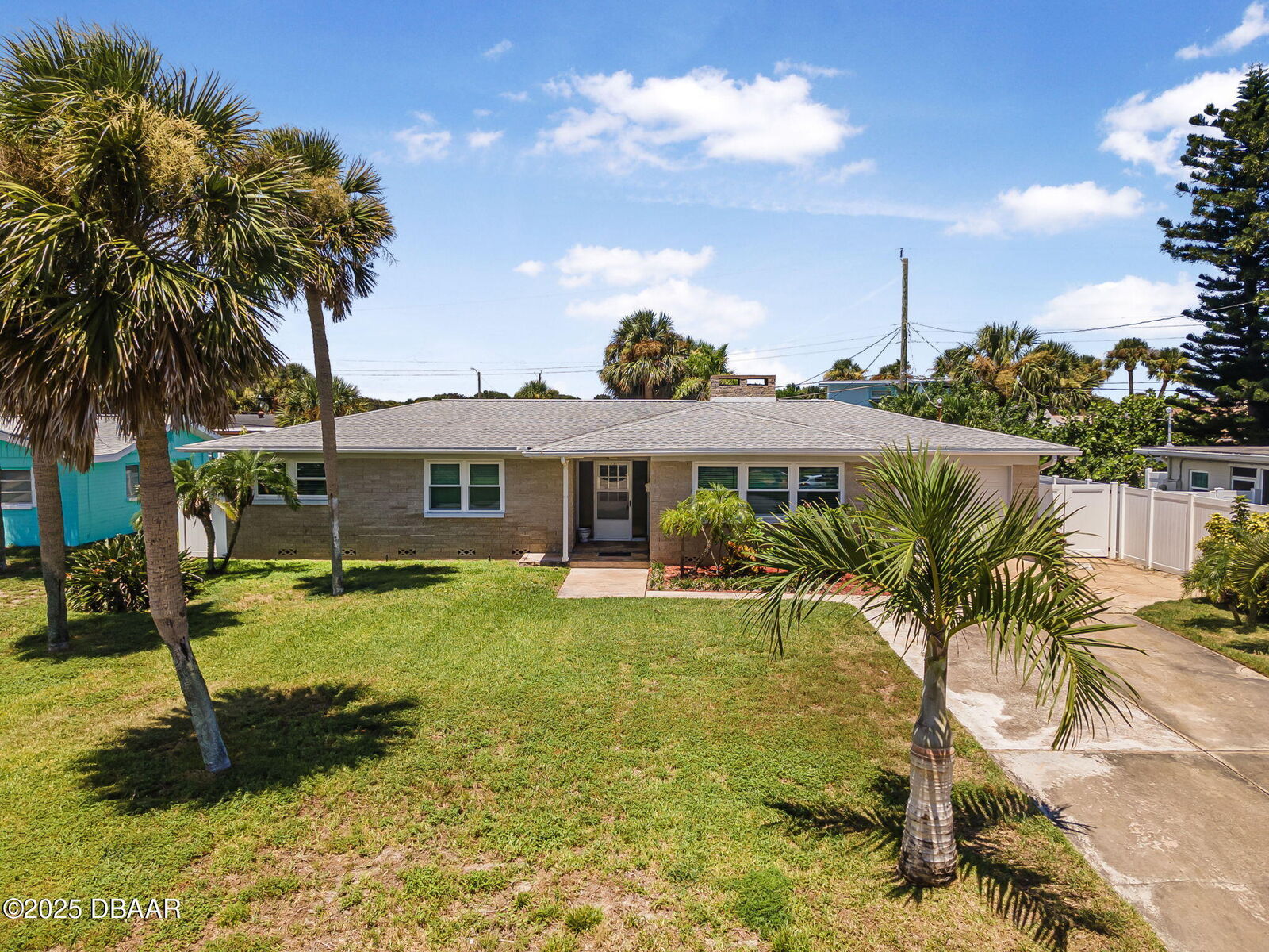 Property Photo: 37 Sunset Boulevard FL 32176