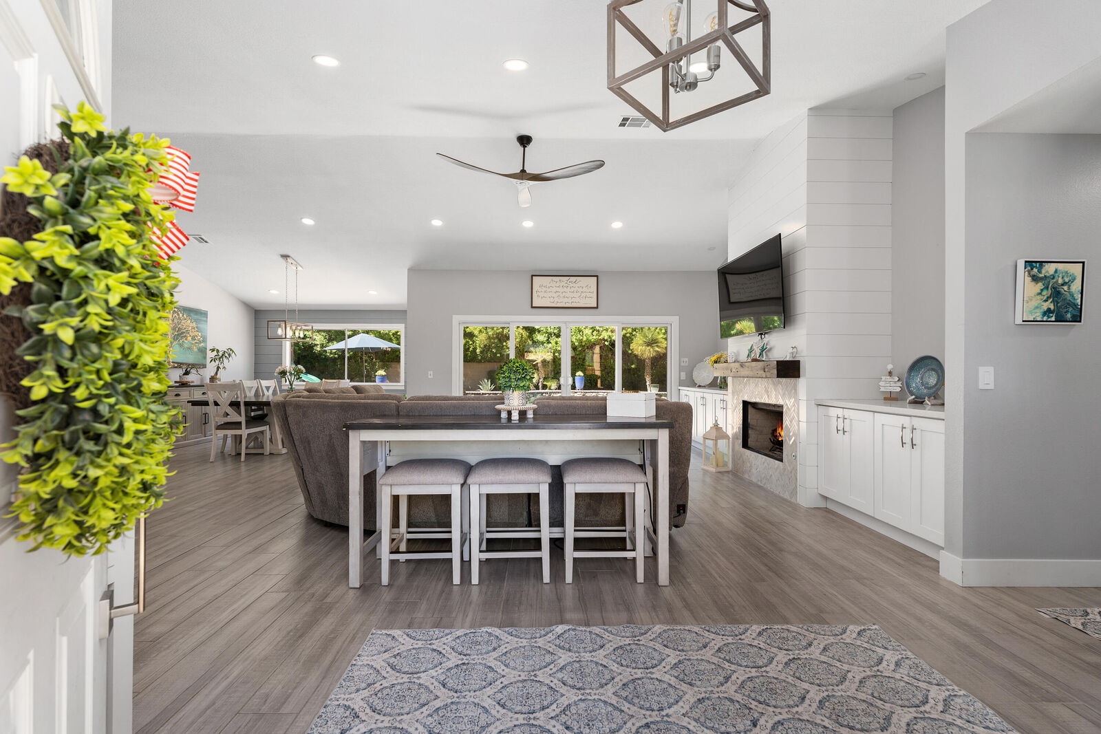 Property Photo:  39369 Regency Way  CA 92211 