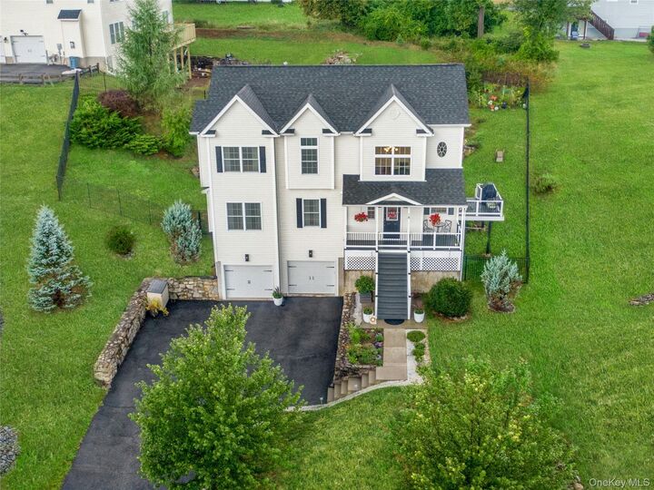 Property Photo: 18 Tanyas Court NY 10950