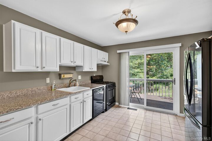 Property Photo:  61 Bramley Court  NY 10950 