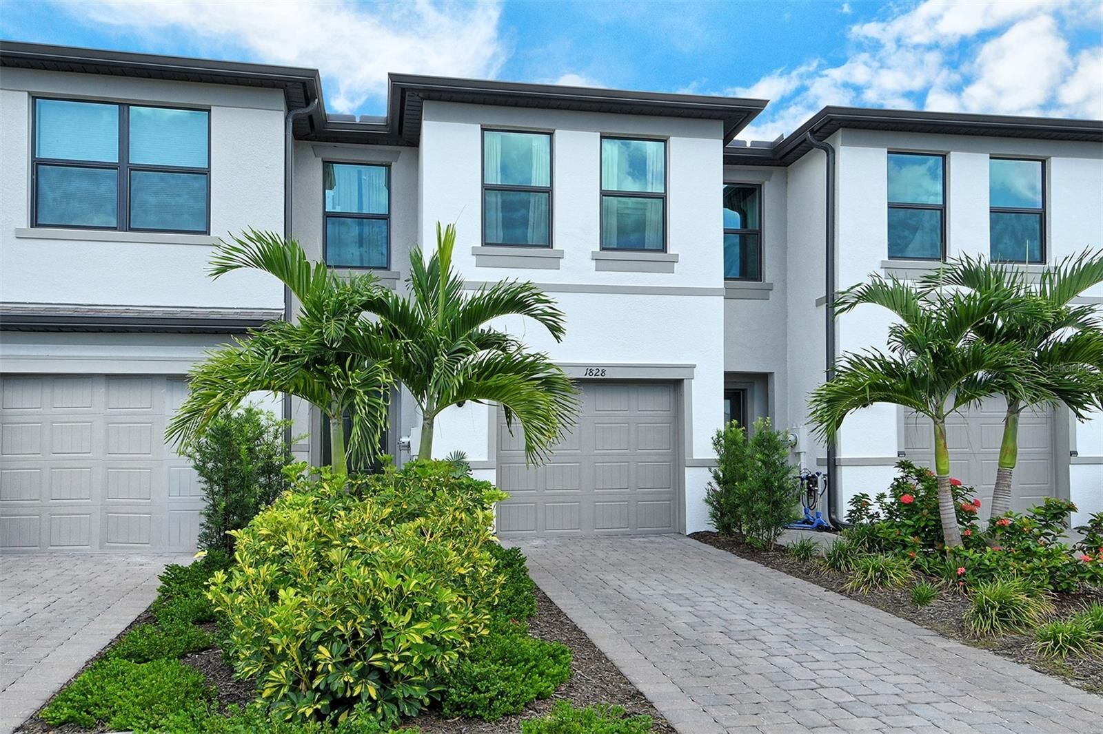 Property Photo: 1828 Vanora Lane FL 34240