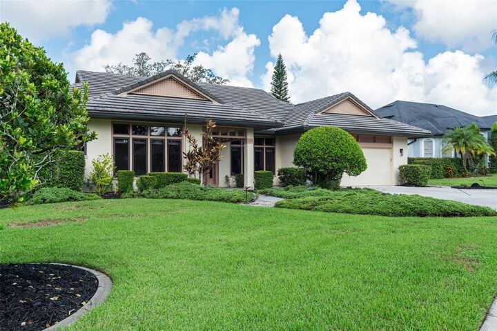 Property Photo: 5701 Aloma Woods Boulevard FL 32765