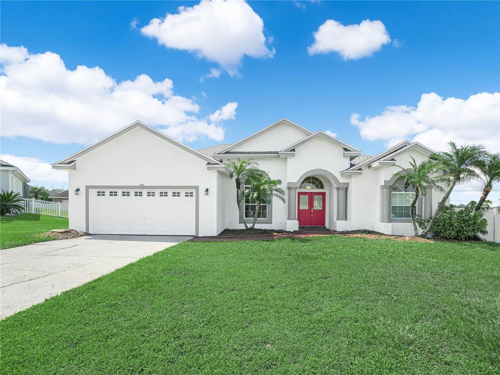 Property Photo: 2948 Vintage View Circle FL 33812