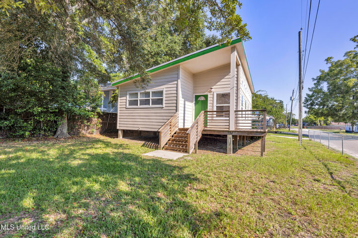 Property Photo: 512 Peyton Drive MS 39530