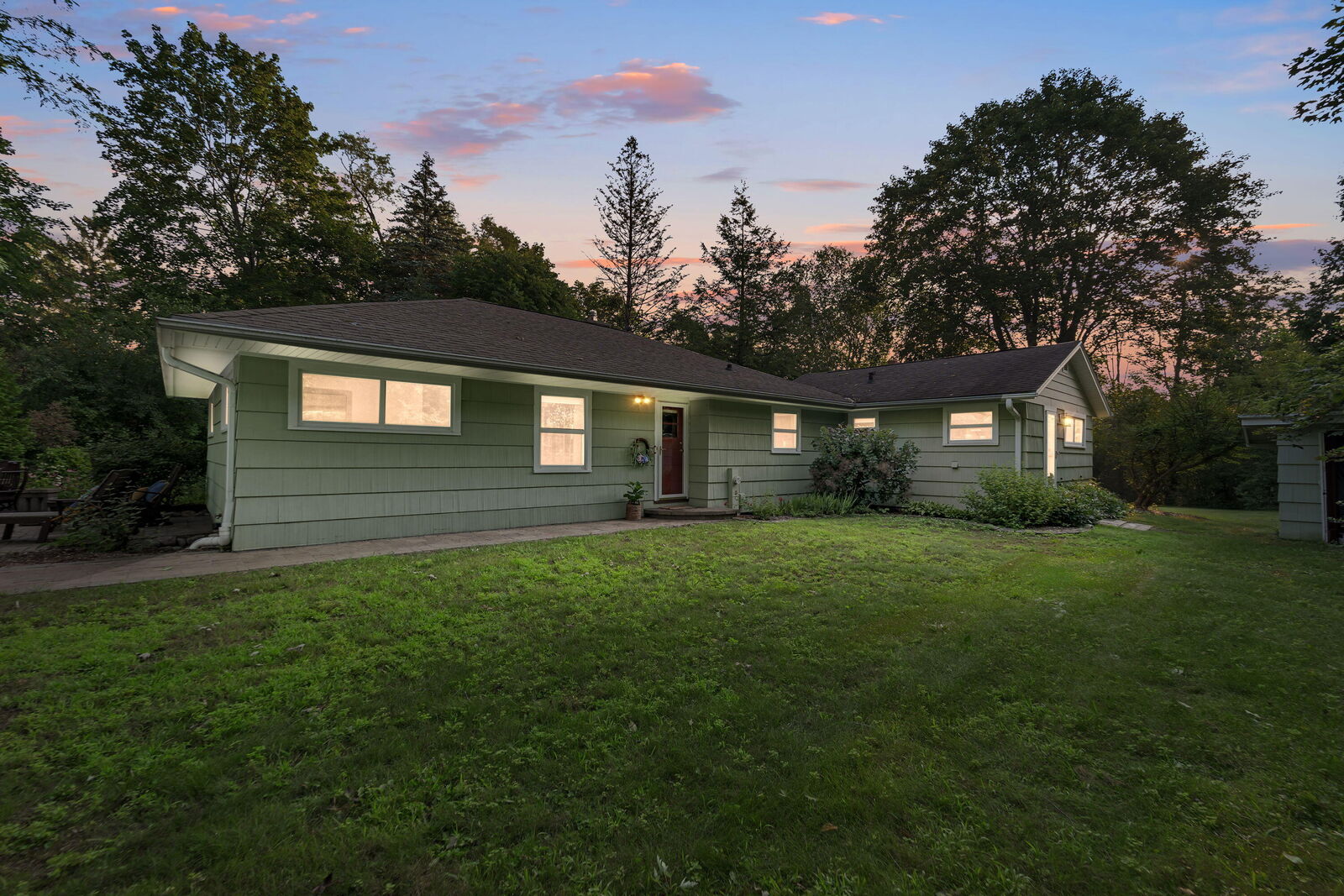 Property Photo: 11966 N Springdale Ct WI 53092