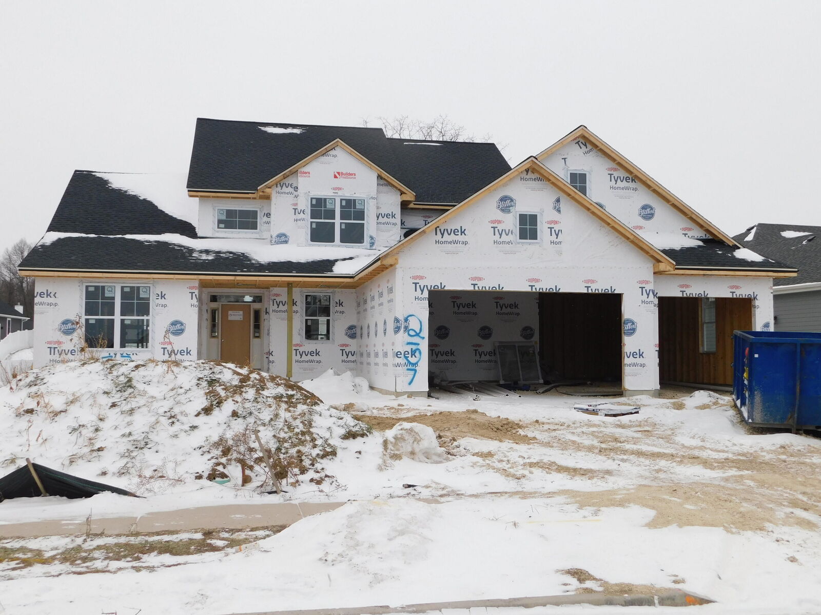 Property Photo: 237 Mulberry Ln WI 53024