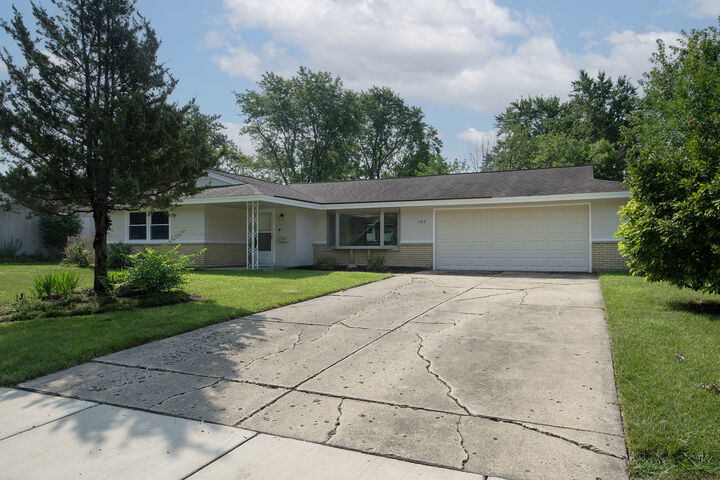 Property Photo:  1313 Hartmann Drive  IL 60193 