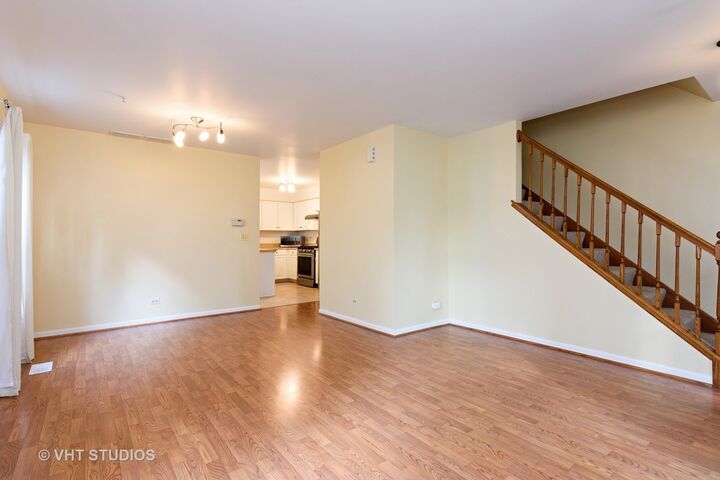 Property Photo:  1221 Orleans Drive  IL 60060 