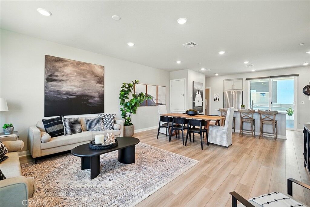 Property Photo:  1425 W Sunrise Lane  CA 90732 