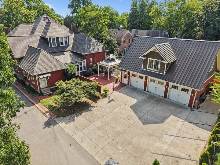 Property Photo:  1019 E Main St  TN 37130 