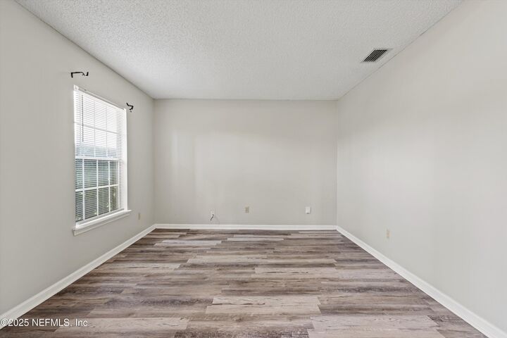 Property Photo: 4053 Savannah Glen Boulevard FL 32073