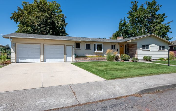 Property Photo:  3711 Bellecrest Drive  MT 59801 