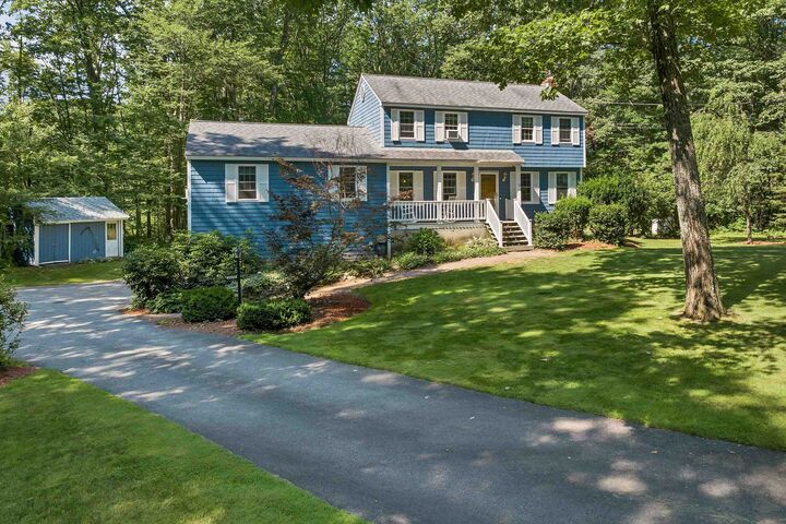 Property Photo: 10 Twinbrook Drive NH 03038