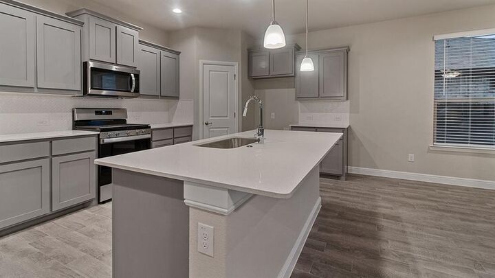 Property Photo:  119 Goodnight Court  TX 76033 