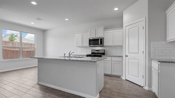 Property Photo: 140 Trinity Street TX 76050