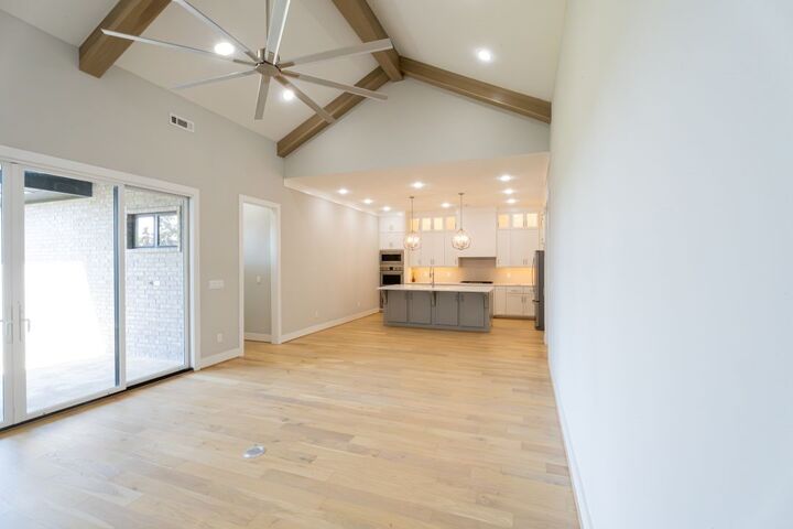 Property Photo:  8010 W Kettering Court  AR 72758 