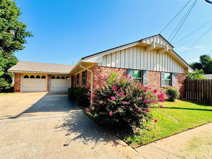 Property Photo: 2615 S 18th Street OK 73018