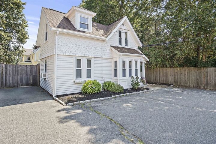 Property Photo:  38-40 High Street 5  MA 01923 