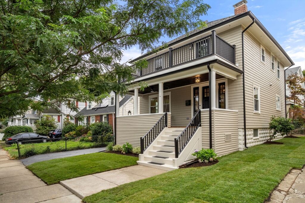 Property Photo:  221 Highland  MA 02476 