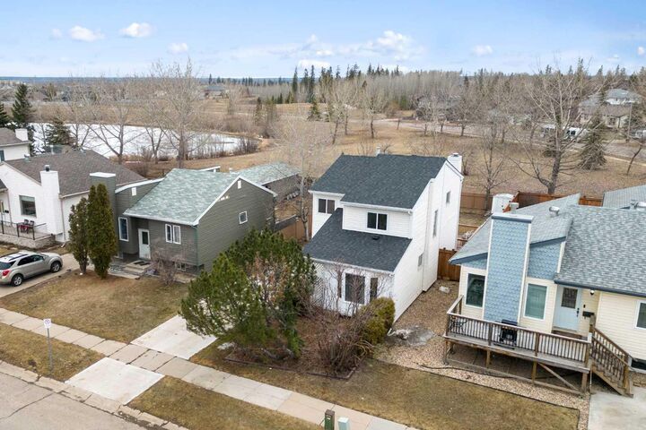 121 Brooks Place  Fort McMurray AB T9K 2E8 photo