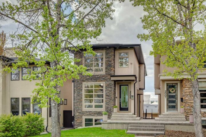 2005 32 Avenue SW  Calgary AB T2T 1W7 photo