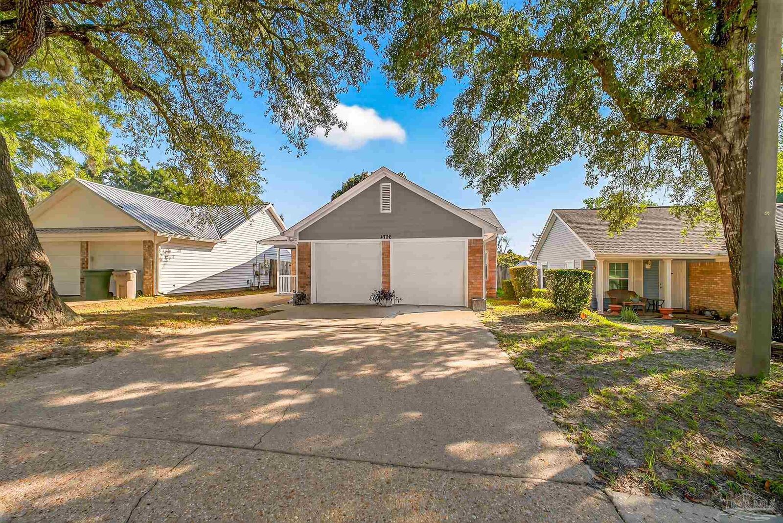 Property Photo: 4736 Northpointe Ct FL 32514