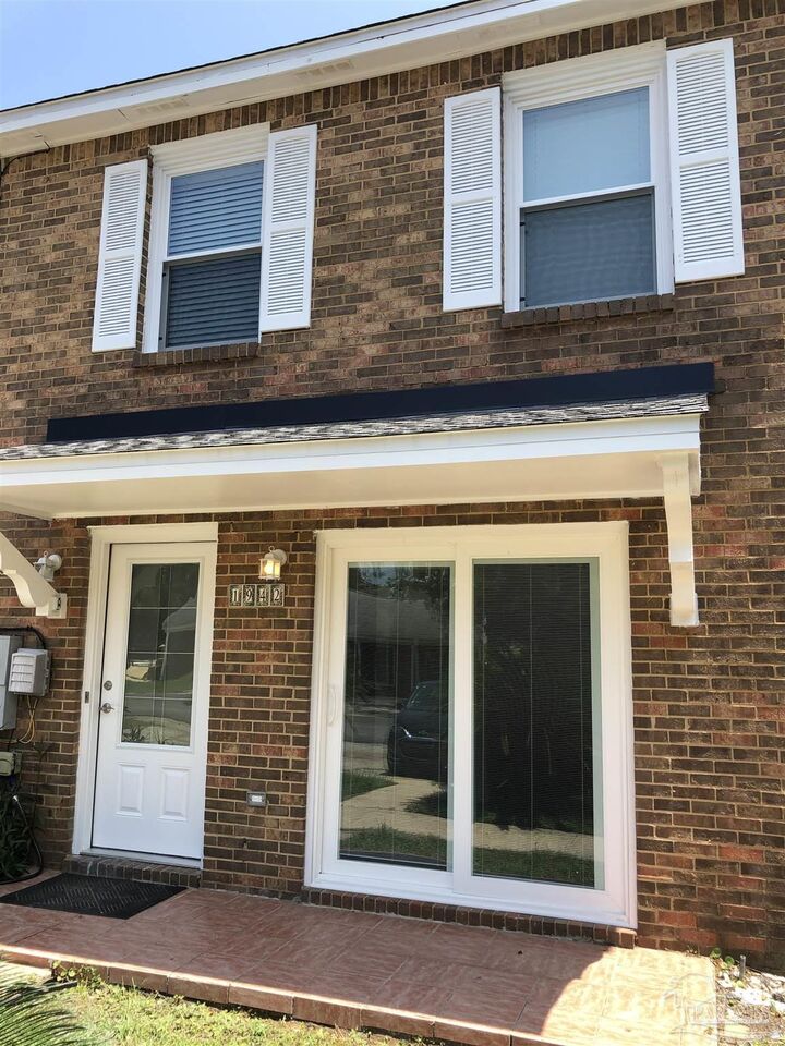Property Photo: 1942 Bay Point Blvd FL 32583