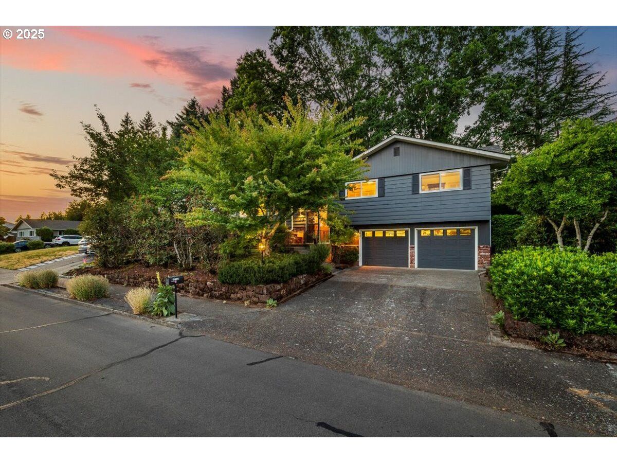 Property Photo: 12105 NW Marshall St OR 97229