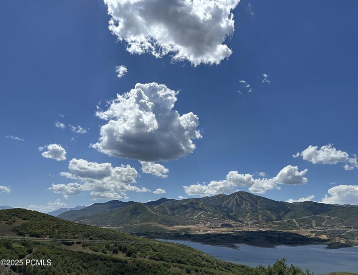 Property Photo: 10640 N Reflection Ridge UT 84036