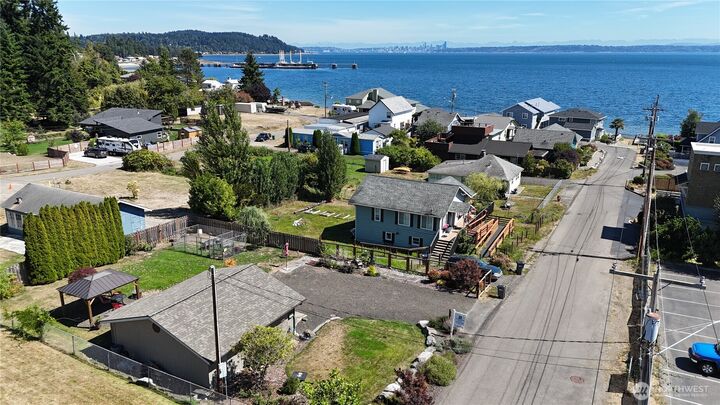 8198 E Daniels Loop  Port Orchard WA 98366 photo