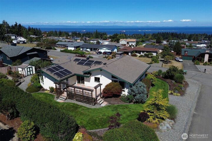Property Photo: 1822 E Lauridsen Boulevard WA 98362