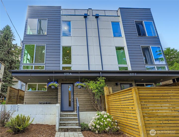5111 NE Ravenna Ave A  Seattle WA 98105 photo