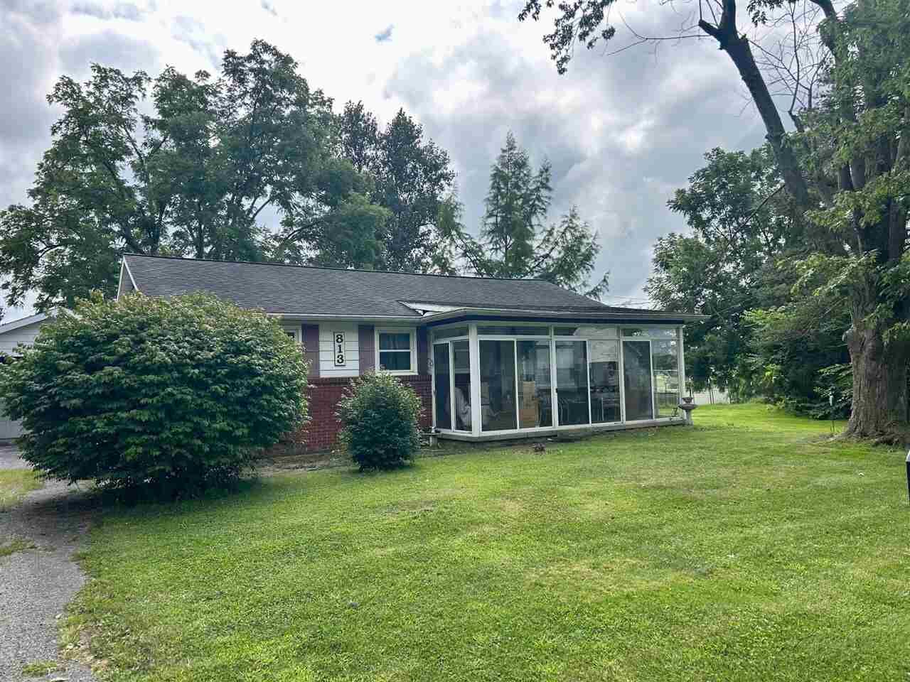 Property Photo: 813 S Richmond St IN 47348
