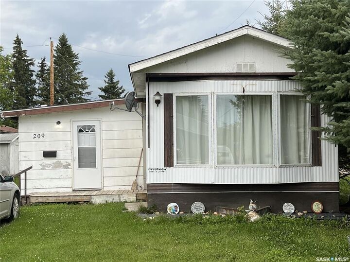 Property Photo: 209 1st Street W SK S0J 1T0
